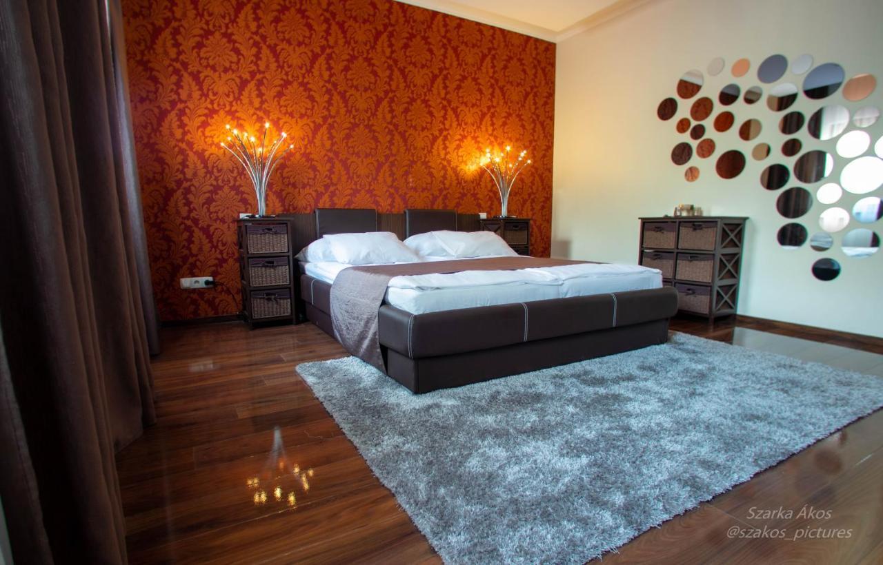 Bed and Breakfast Pollushof Panzio Es Etterem Csolnok Экстерьер фото